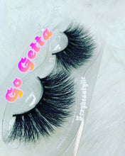 Load image into Gallery viewer, 5D 25mm &quot;Go Getta&quot; Faux Mink Lashes
